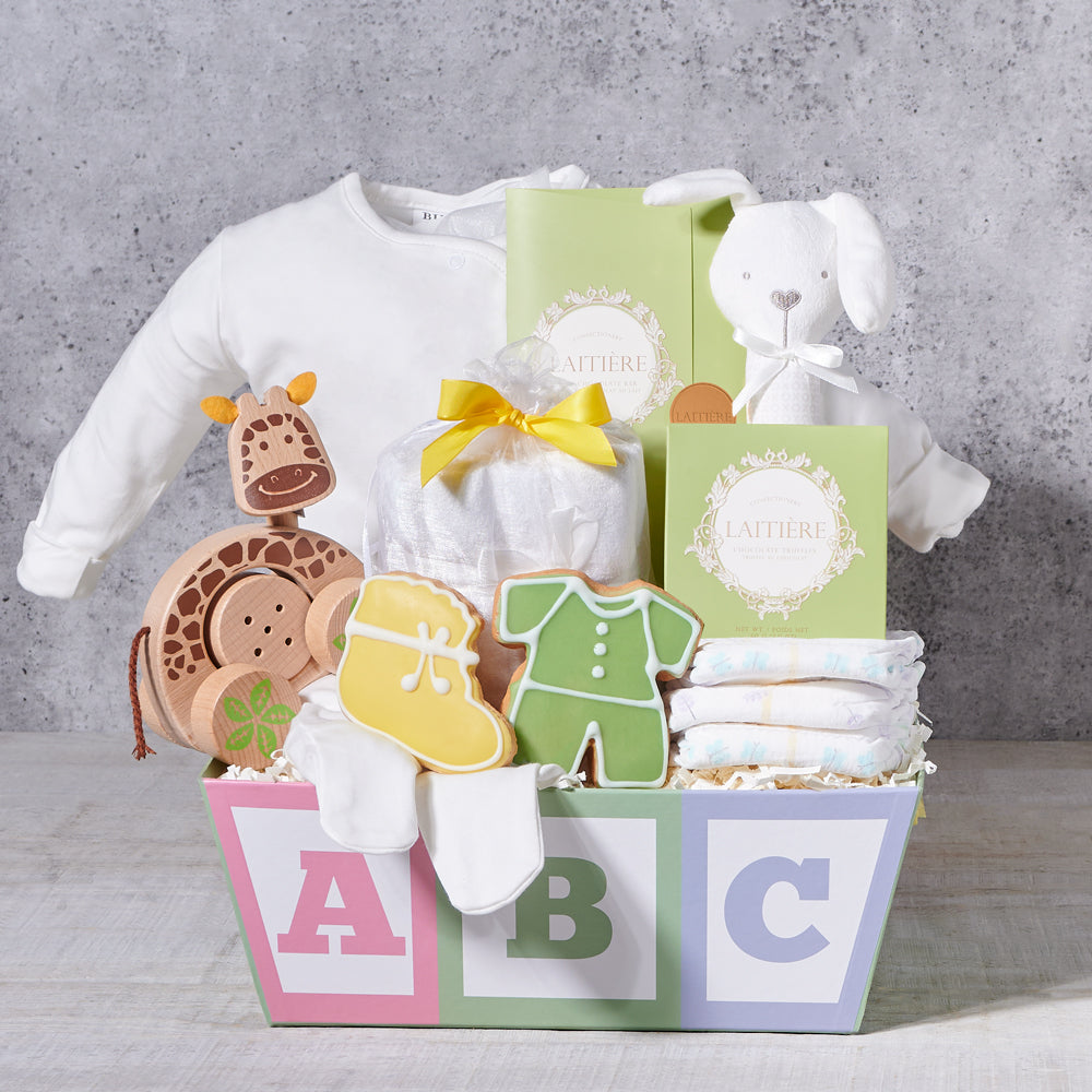Baby Chocolates and Toys Set – how the gift is presented