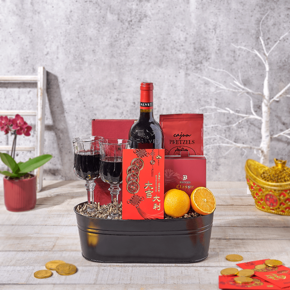 Red Wine and Pretzel Basket – how the gift is presented