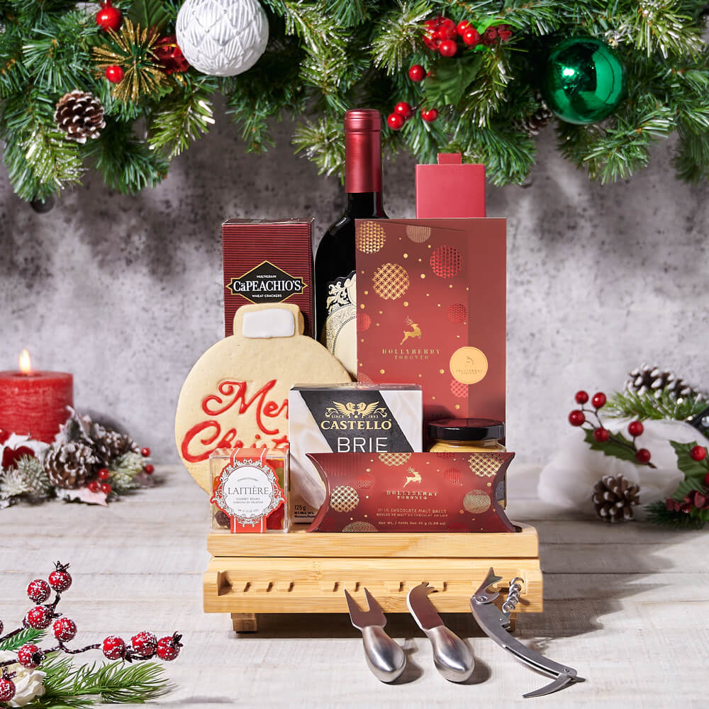 Christmas Wine Basket with Red Wine, Cheese Board, and Chocolates – how the gift is presented