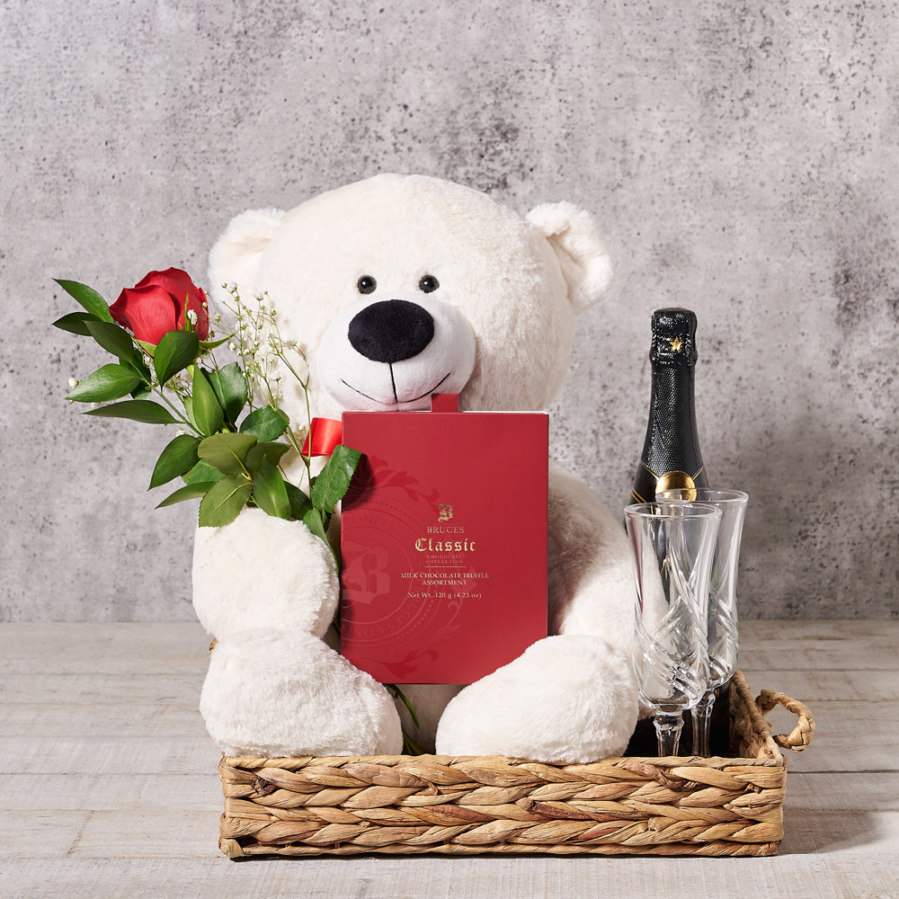 Sparkling Wine Floral Bear Basket – how the gift is presented