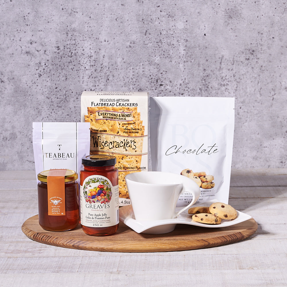 Chocolate Tea and Sweets Gift Box – how the gift is presented
