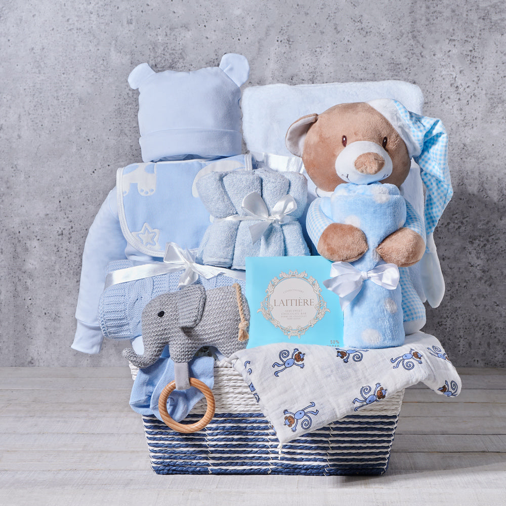Baby Boy Knit Blanket Gift Basket – how the gift is presented