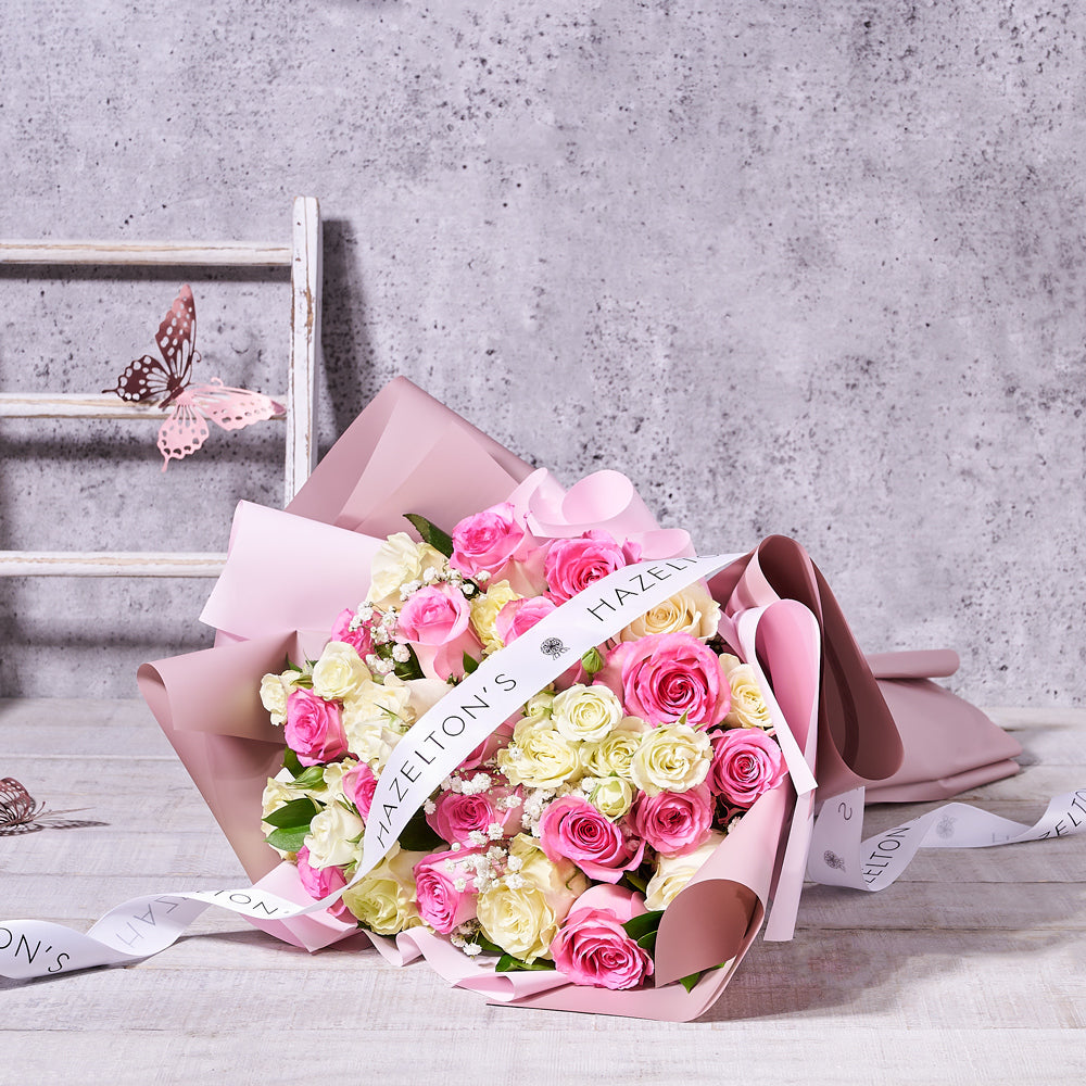 Pink White Roses Gift Wrap – how the gift is presented