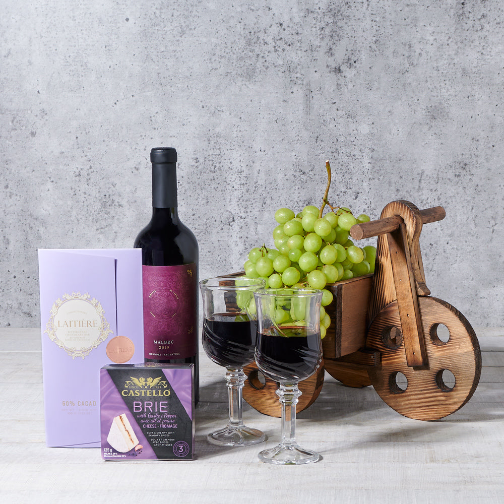 Wine and Snacks Gift Cart – how the gift is presented