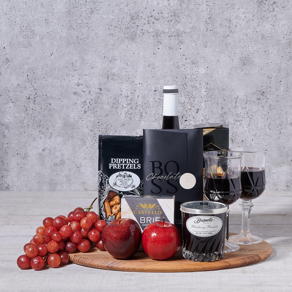 Brie and Wine Serving Basket – how the gift is presented