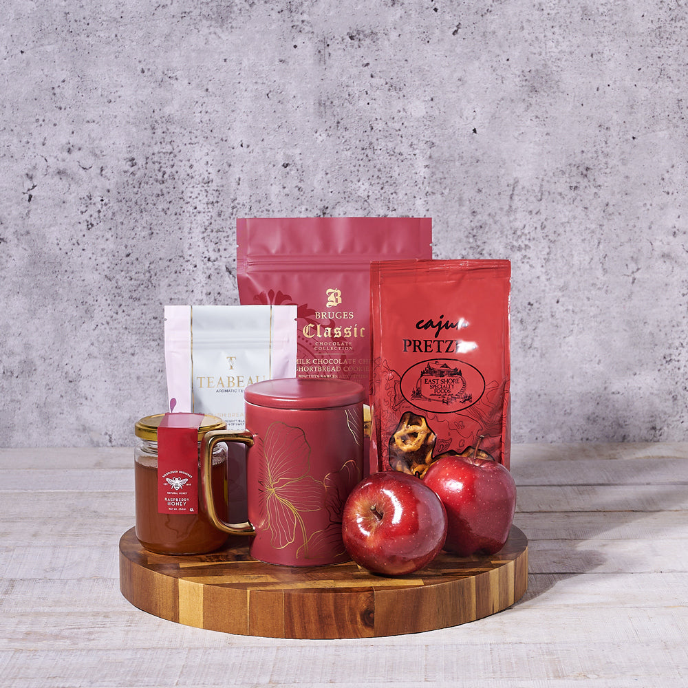 Lunar New Year Gourmet Snack Basket – how the gift is presented