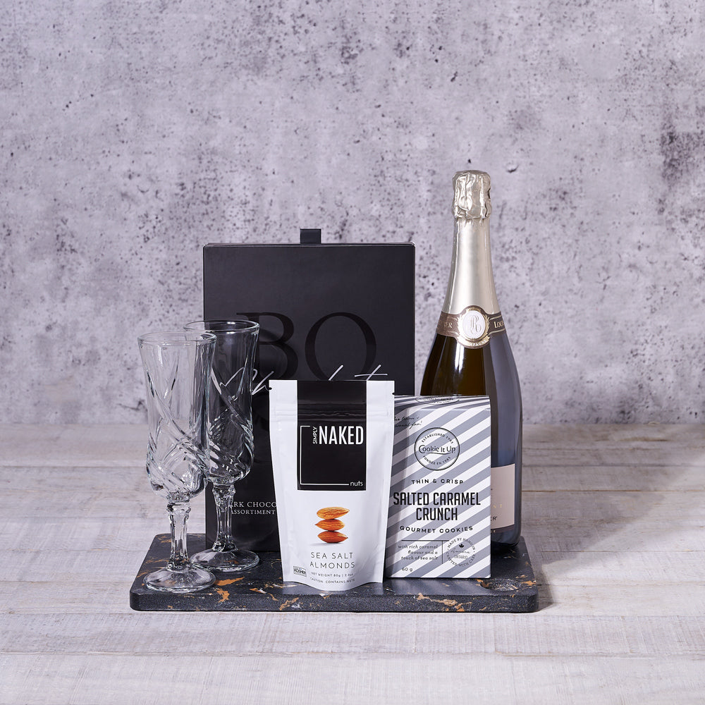 Sparkling Wine Treats and Flutes Basket – how the gift is presented