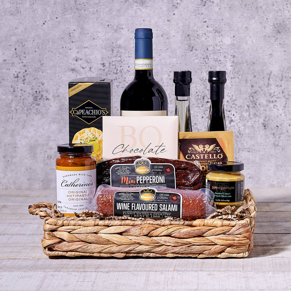 Gourmet Gift Tray Featuring Fine Wine and Artisanal Snacks – how the gift is presented