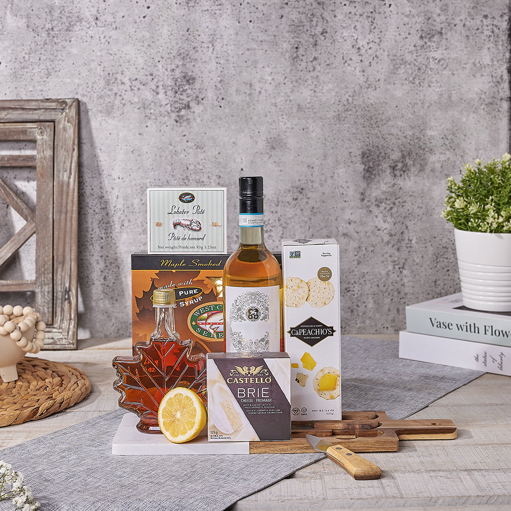 Deluxe Cheeseboard with Wine – how the gift is presented