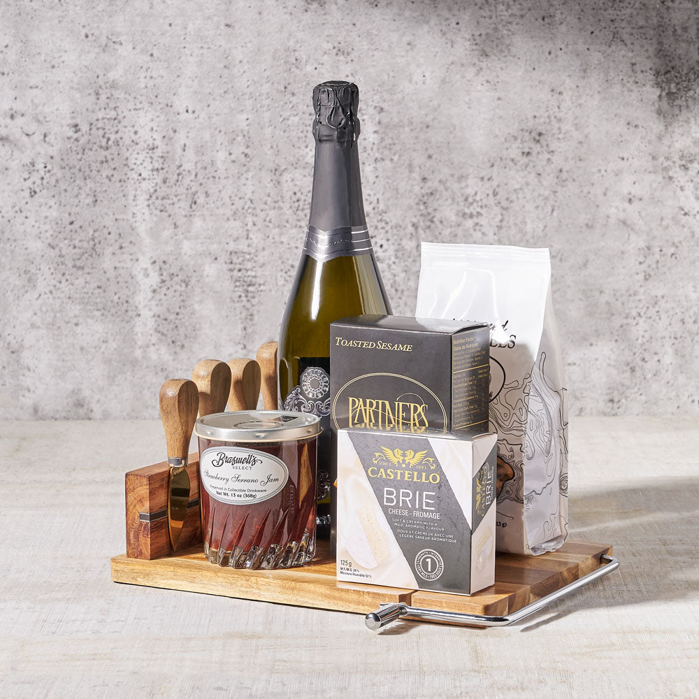 Sparkling Wine and Gourmet Snack Gift Basket with Cheese Knives – how the gift is presented
