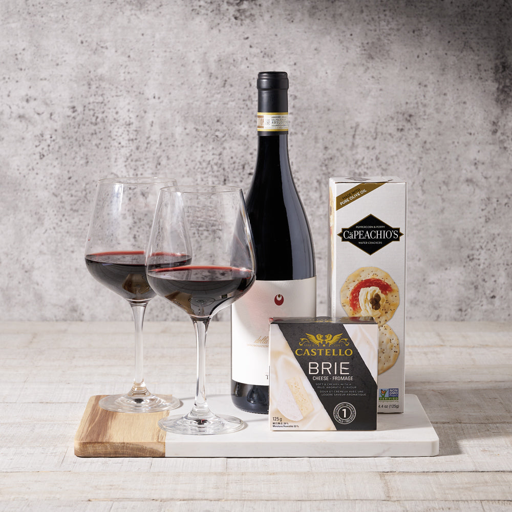 Peppercorn Crackers Wine Basket – how the gift is presented