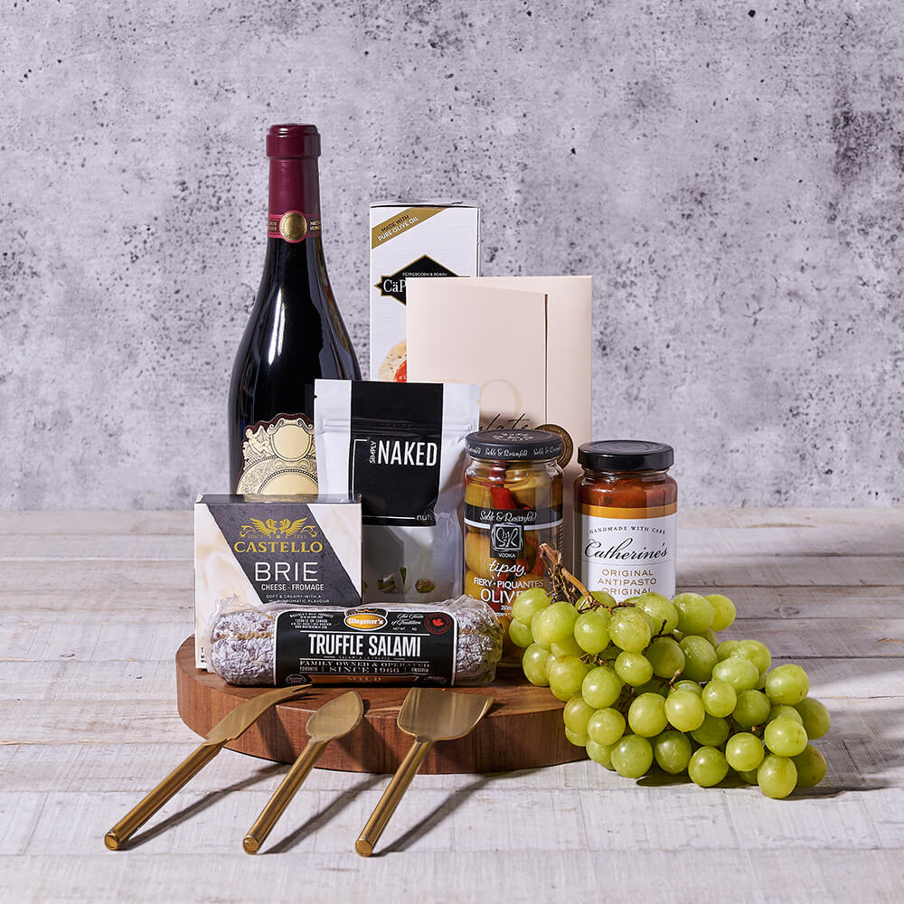 Wine and Gourmet Cheese Board – how the gift is presented